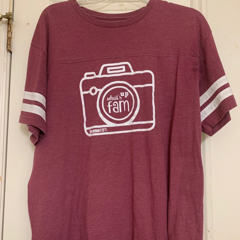 YouTuber Jesssfam Xl Merch T-Shirt
